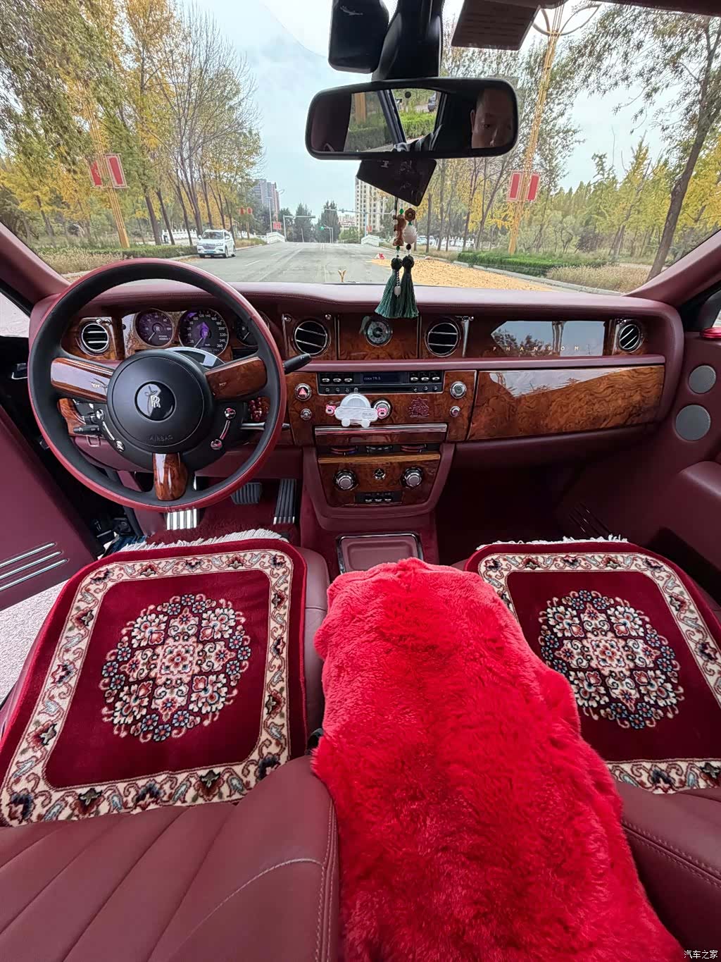 Rolls-Royce Phantom, 2011 8