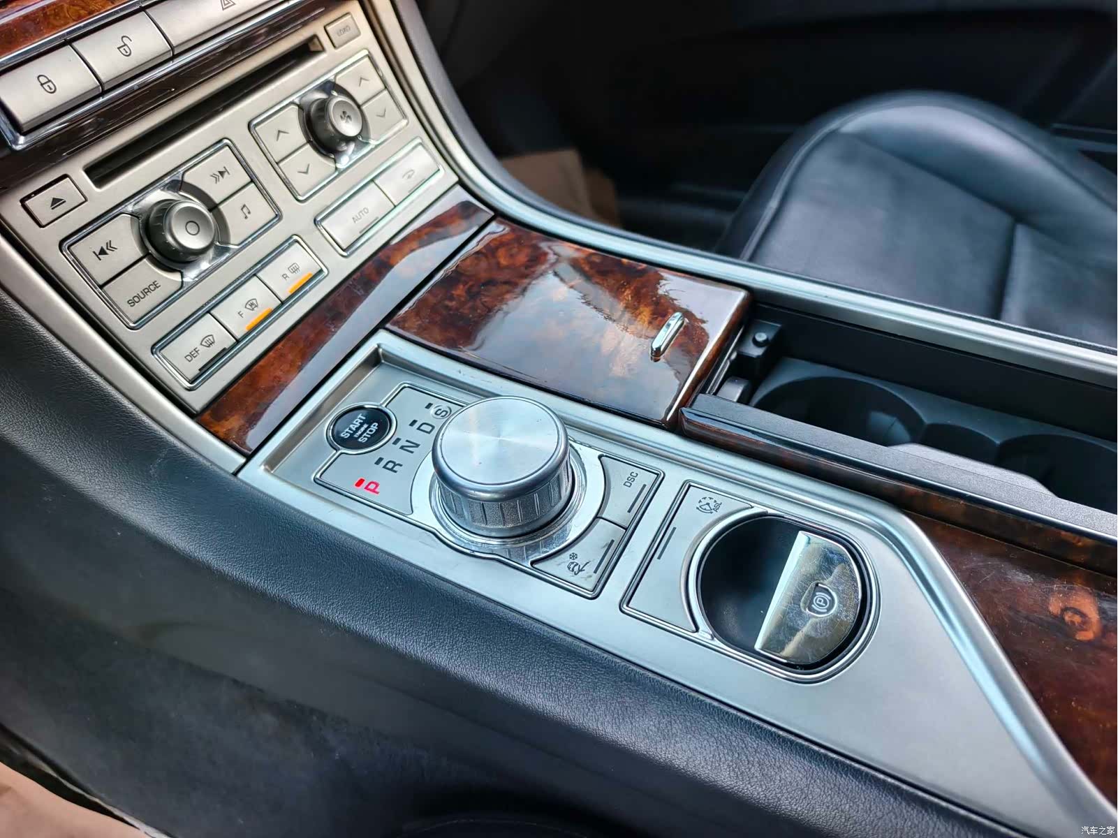 Jaguar XF, 2010 8