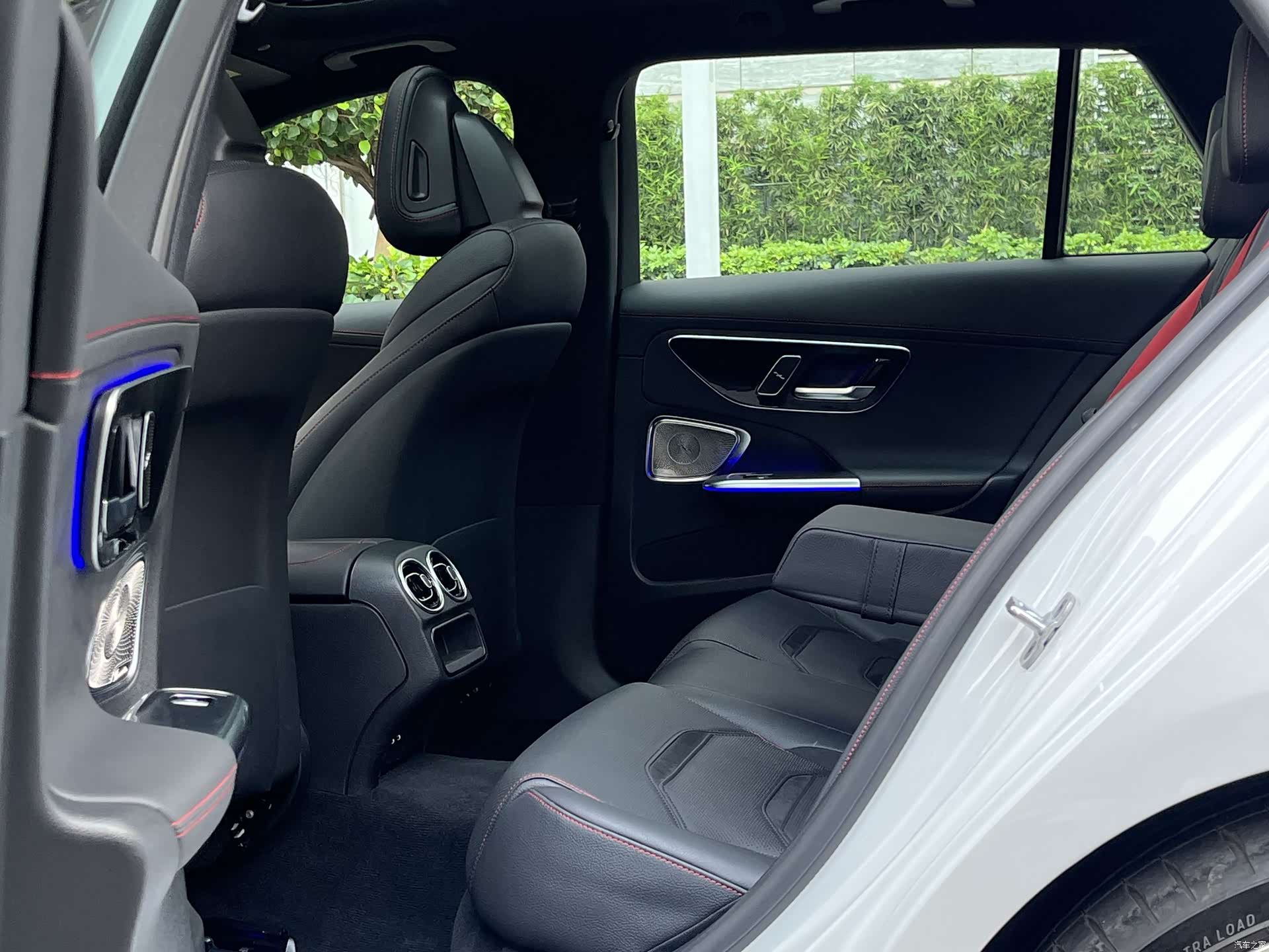 Mercedes-Benz C-Class, 2025 13