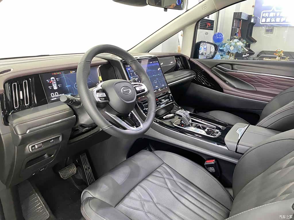 Trumpchi M8, 2025 30