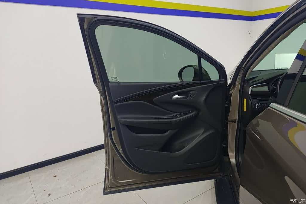 Buick Envision Plus, 2019 7