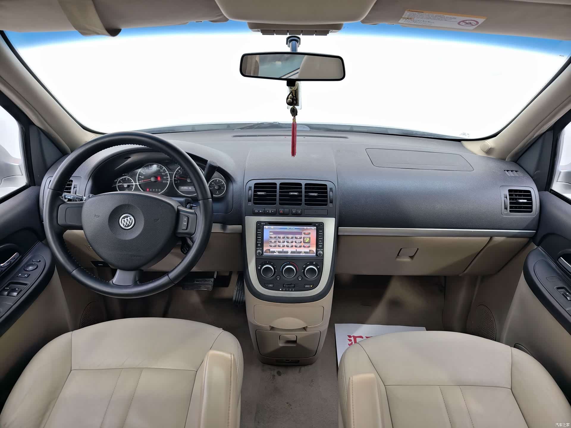 Buick GL8, 2014 17
