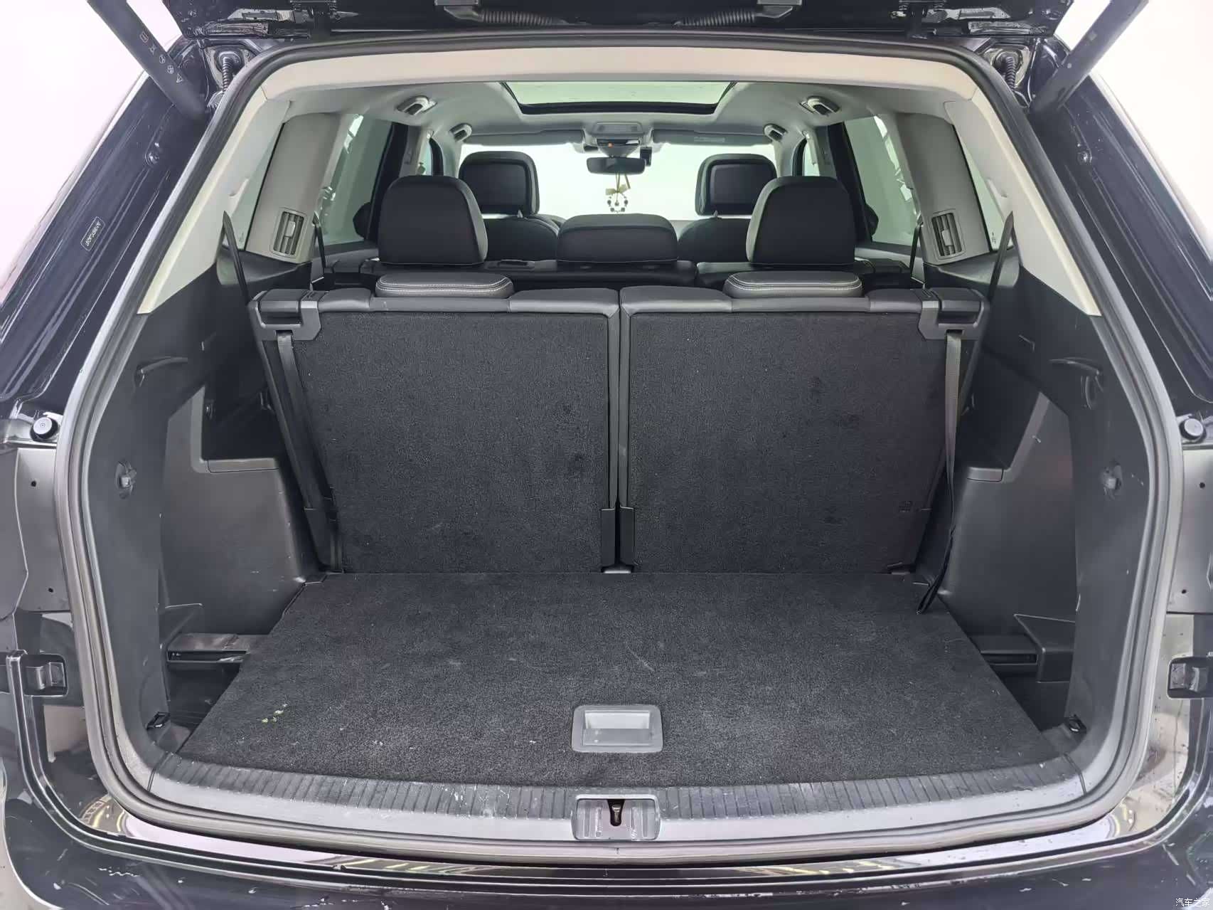 Volkswagen Teramont, 2025 30
