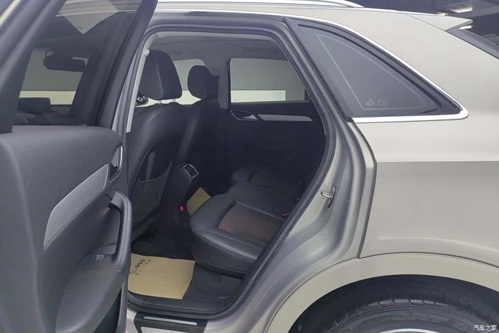 Audi Q3, 2019 11