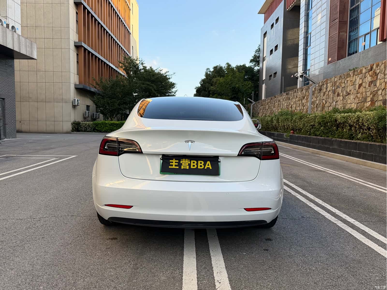 Tesla Model 3, 2020 16