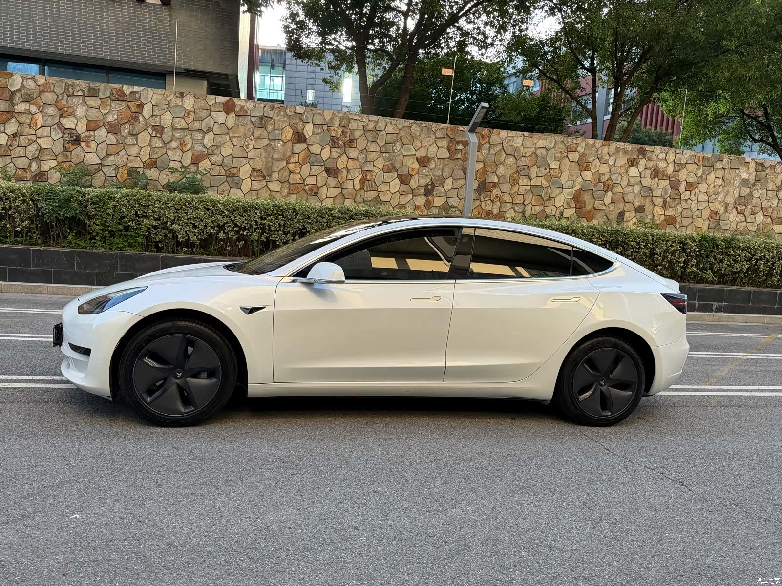 Tesla Model 3, 2020 19