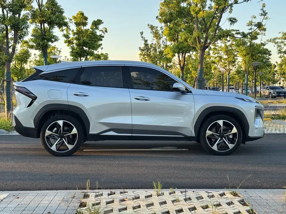 Geely Galaxy Galaxy L7