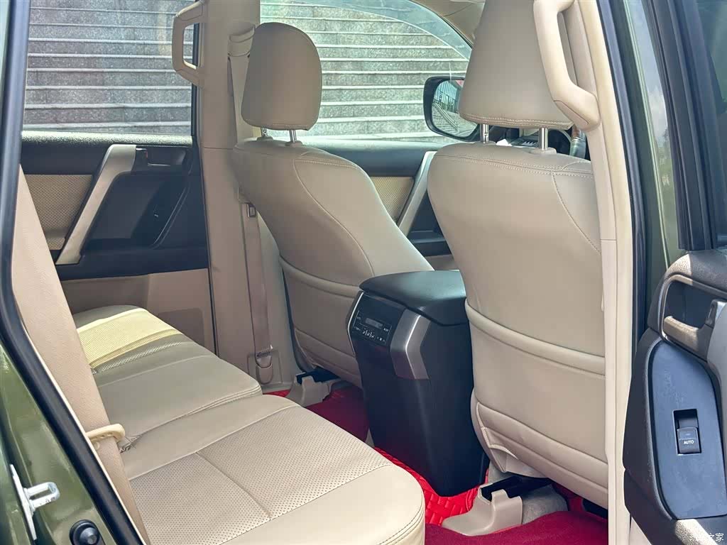 Toyota Prado, 2012 9