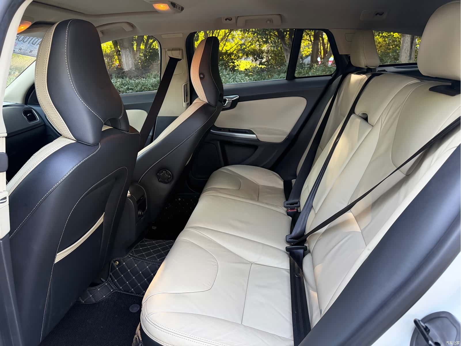 Volvo V60, 2013 10