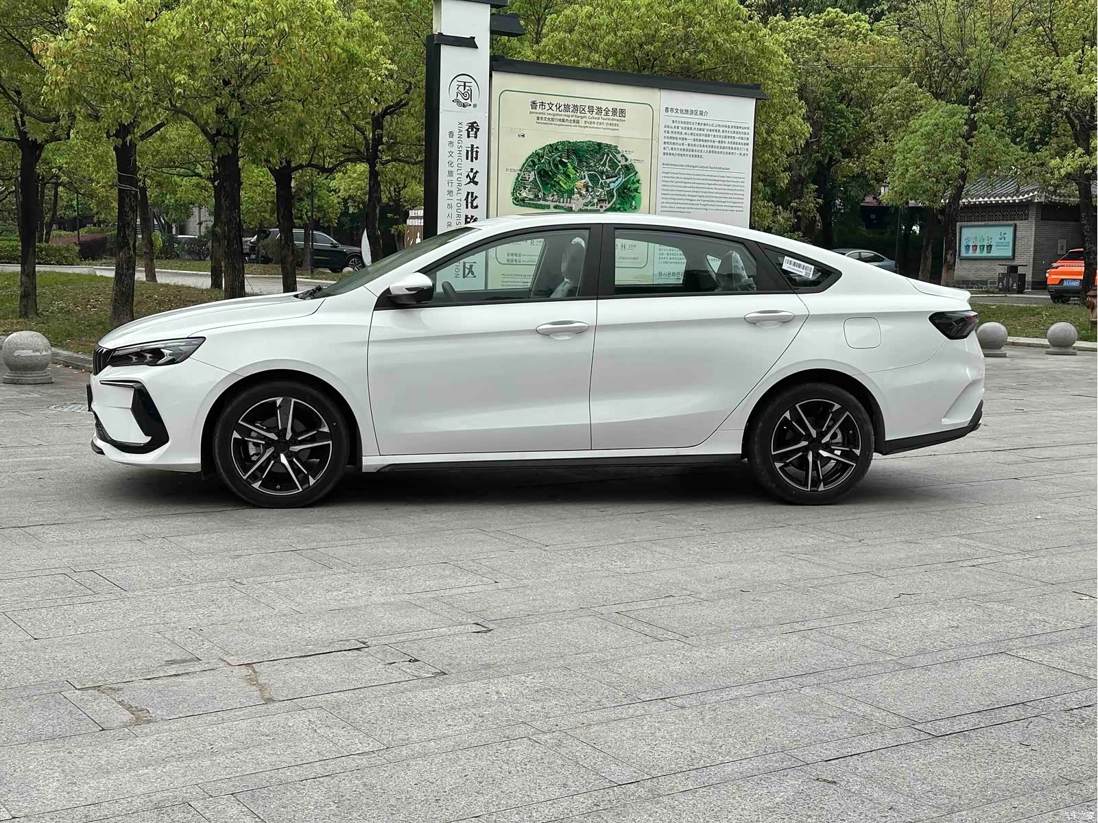 Geely Binray, 2026 13