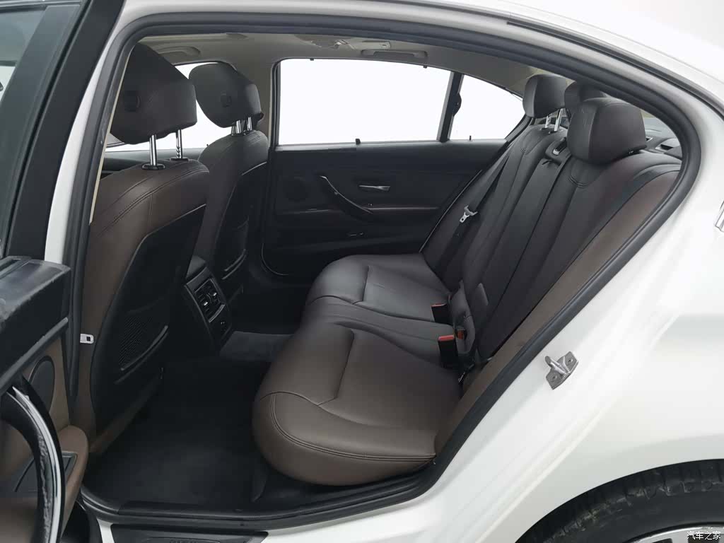 BMW 3 Series, 2018 15