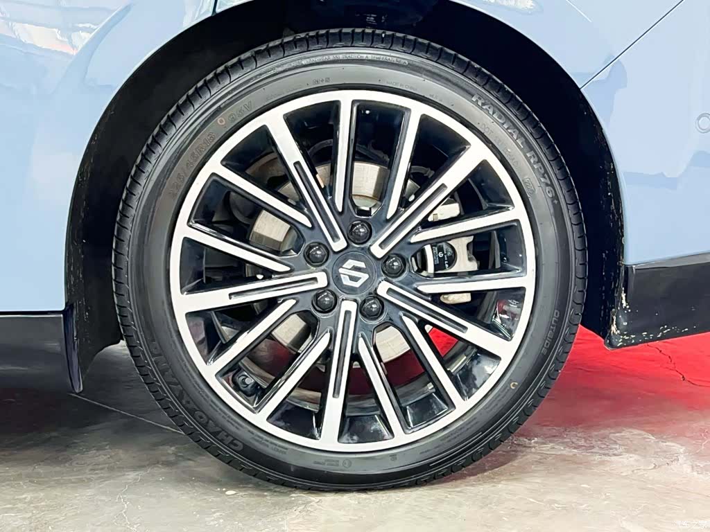 Leapmotor B01, 2025 12