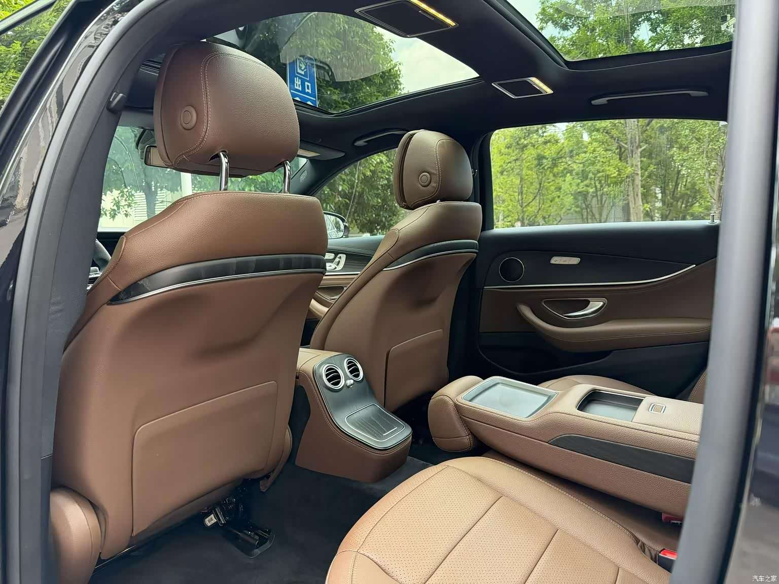 Mercedes-Benz E-Class, 2021 6