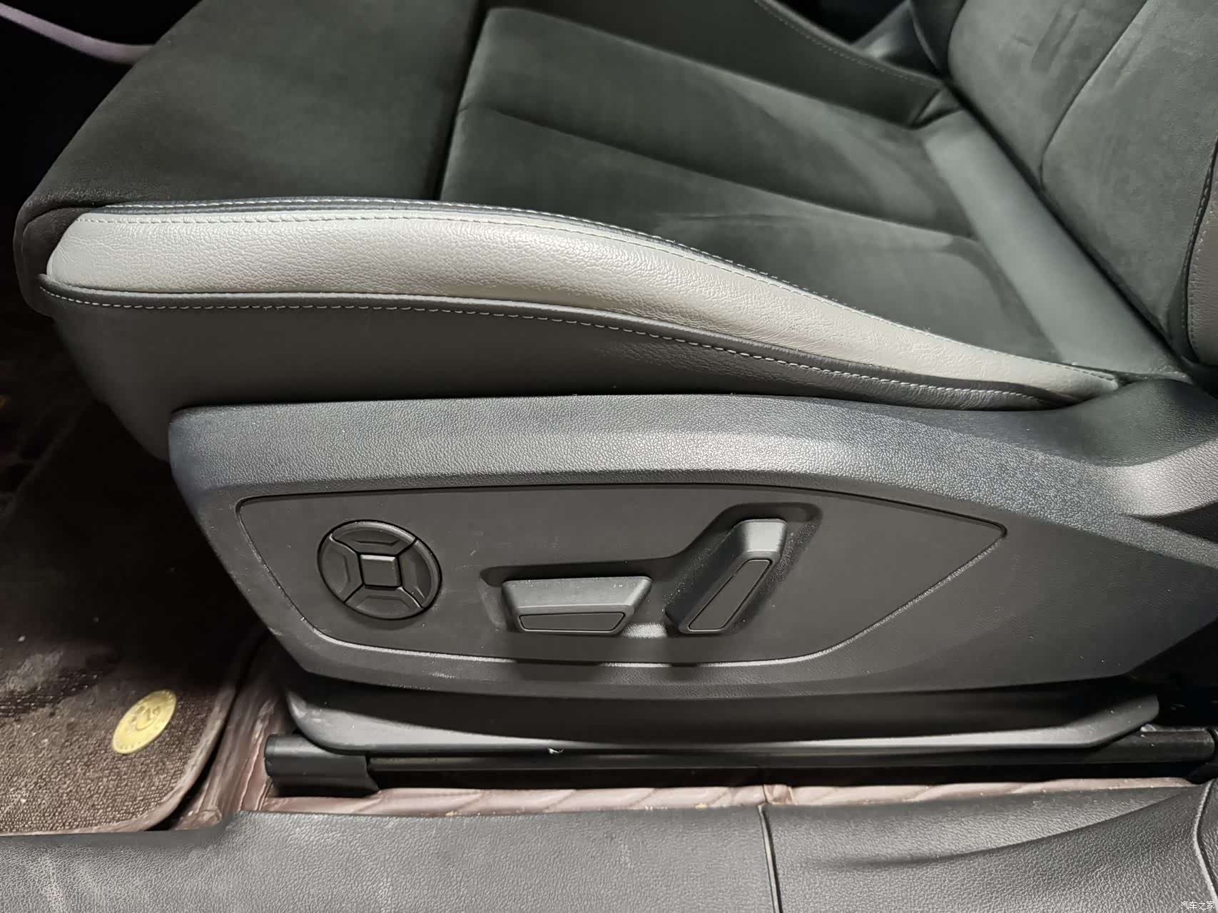 Audi Q3, 2023 12