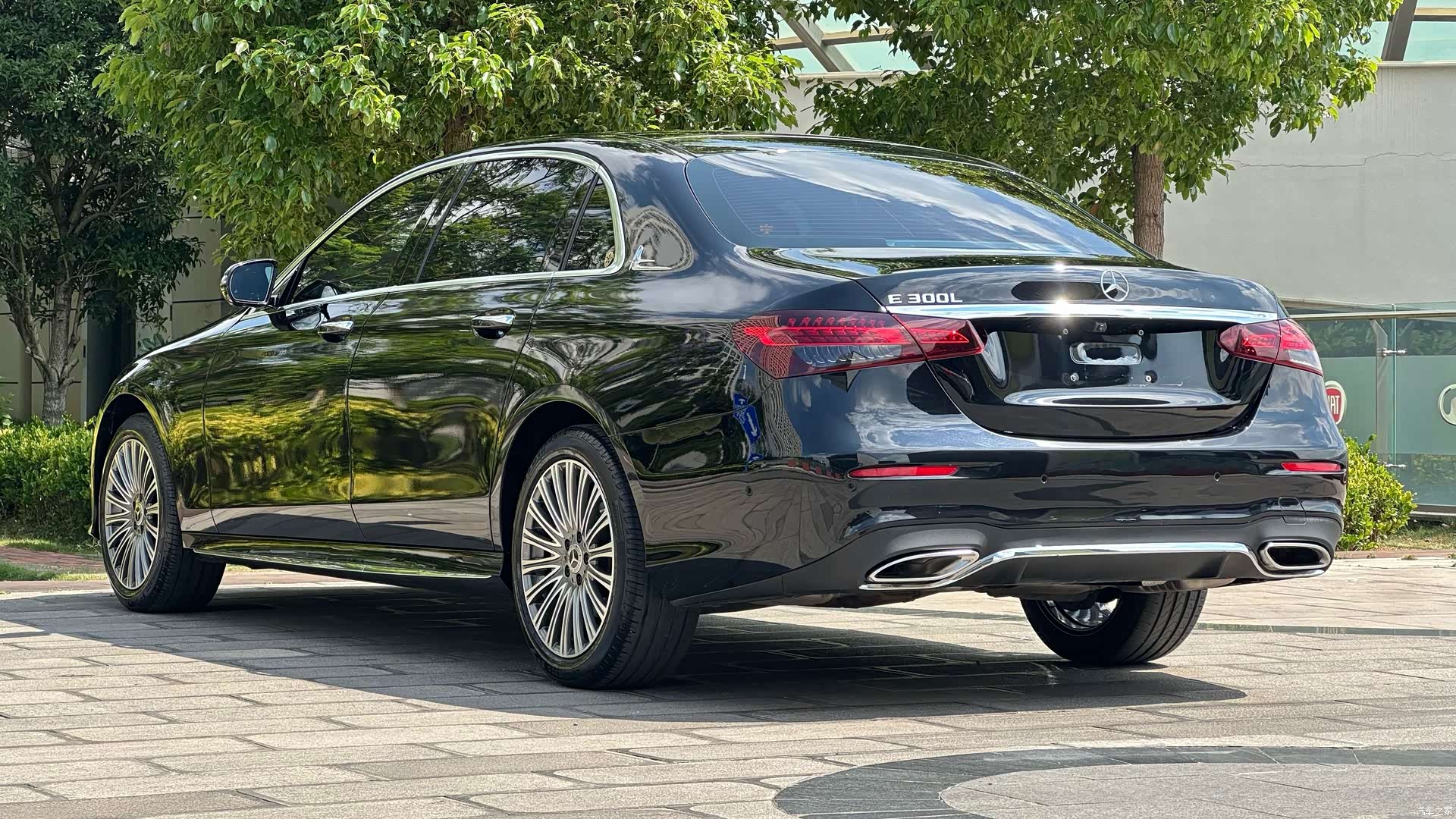 Mercedes-Benz E-Class, 2021 4