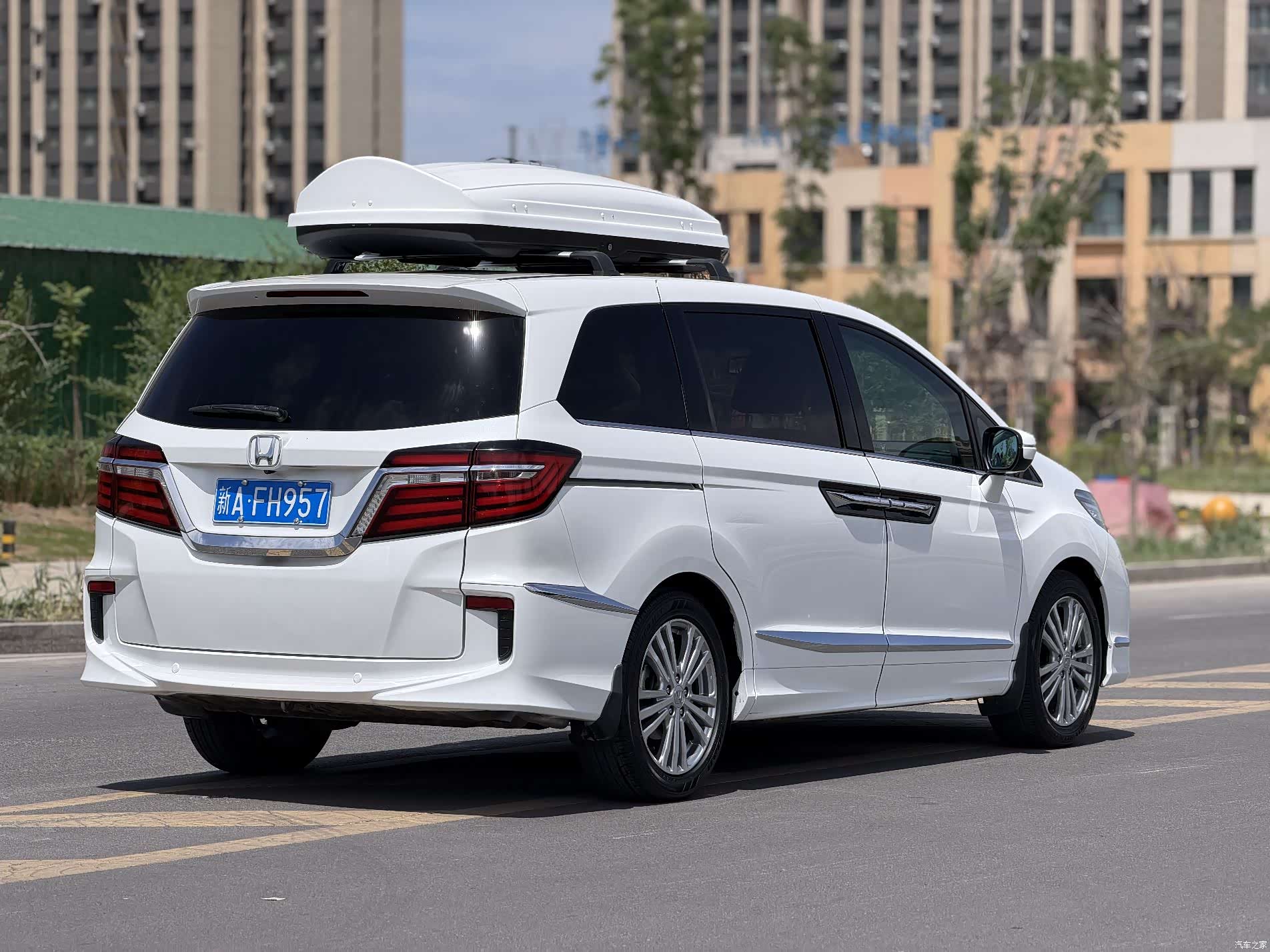 Honda Elysion, 2016 10