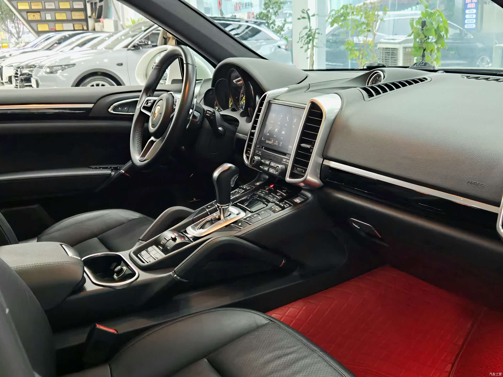 Porsche Cayenne, 2017 9