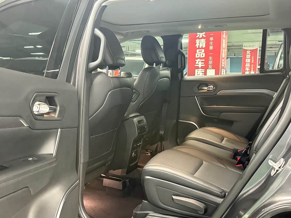 Jeep Grand Commander