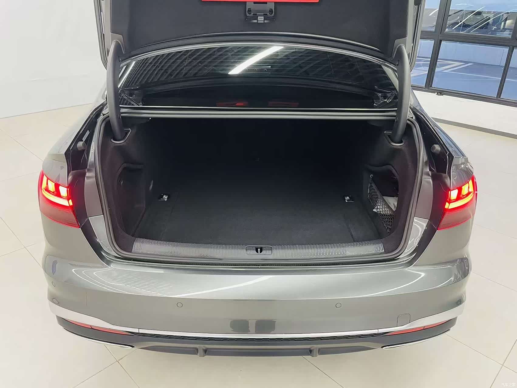 Audi A4L, 2021 15