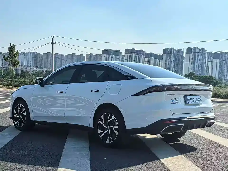 Geely Galaxy Galaxy L6