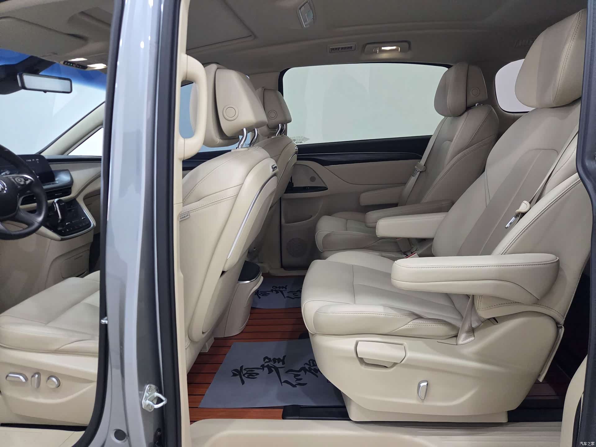 Buick GL8, 2024 6