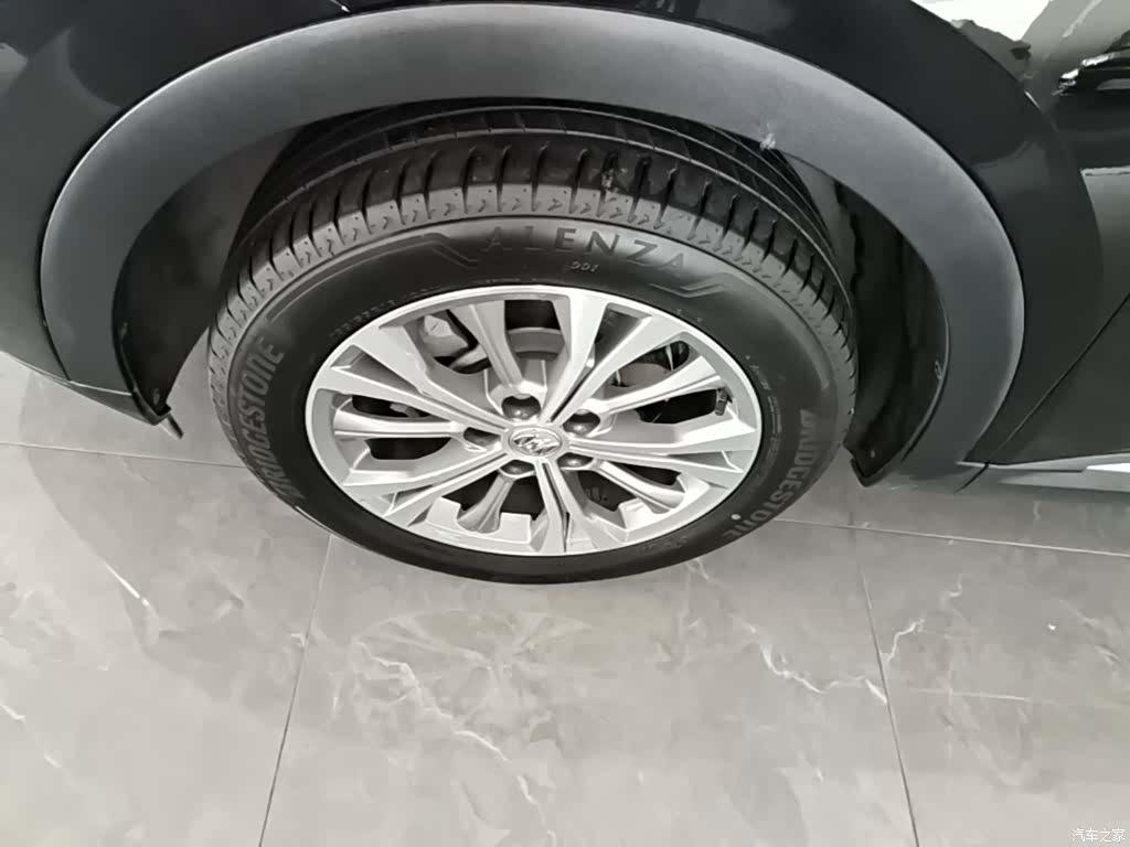 Buick Envision Plus, 2022 23