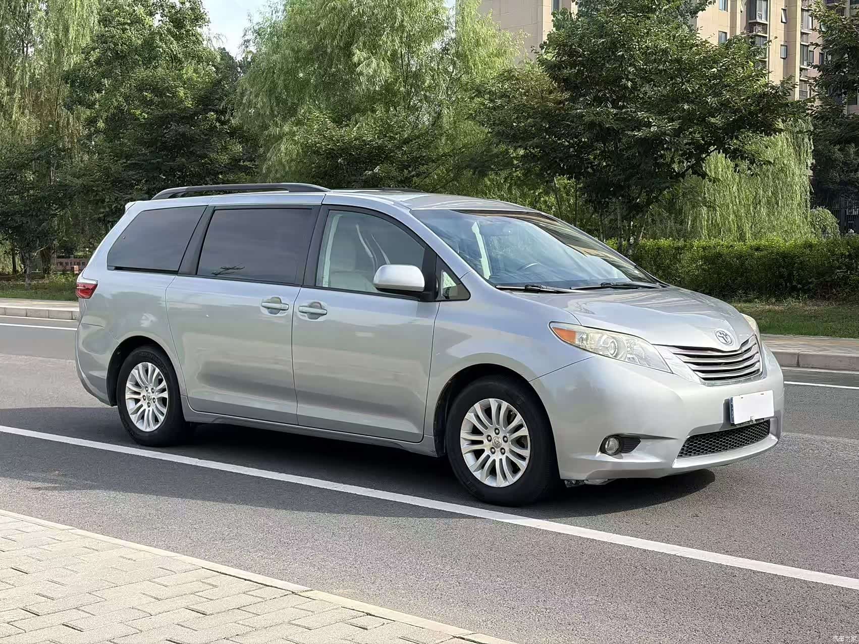 Toyota Sienna, 2017 2