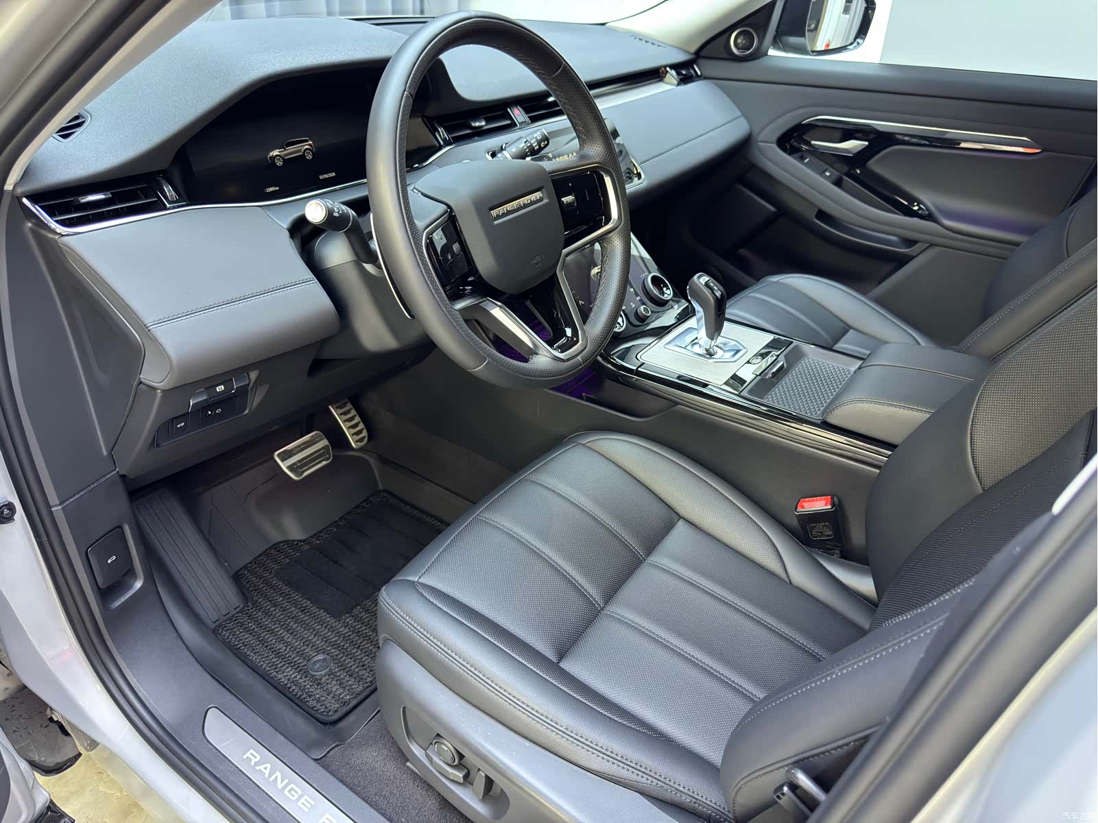 Land Rover Range Rover, 2023 12
