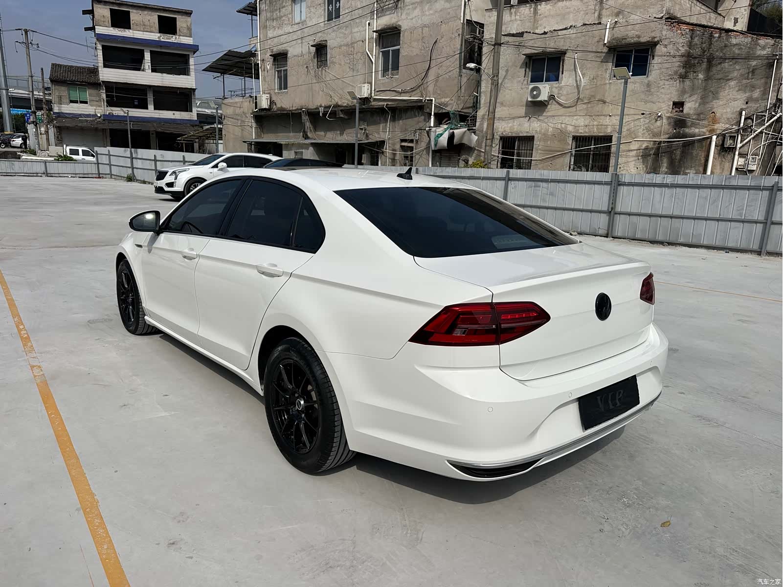 Volkswagen Lamando, 2021 3