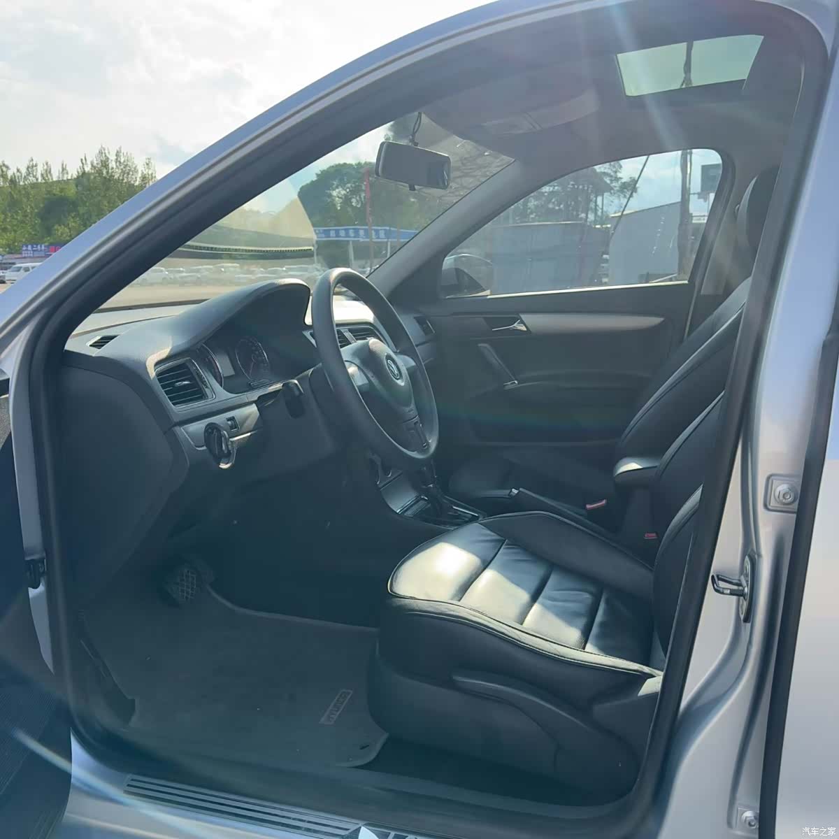 Volkswagen Lavida, 2012 все фото