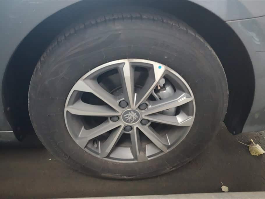 BYD Qin Yuan BYD Qin Yuan