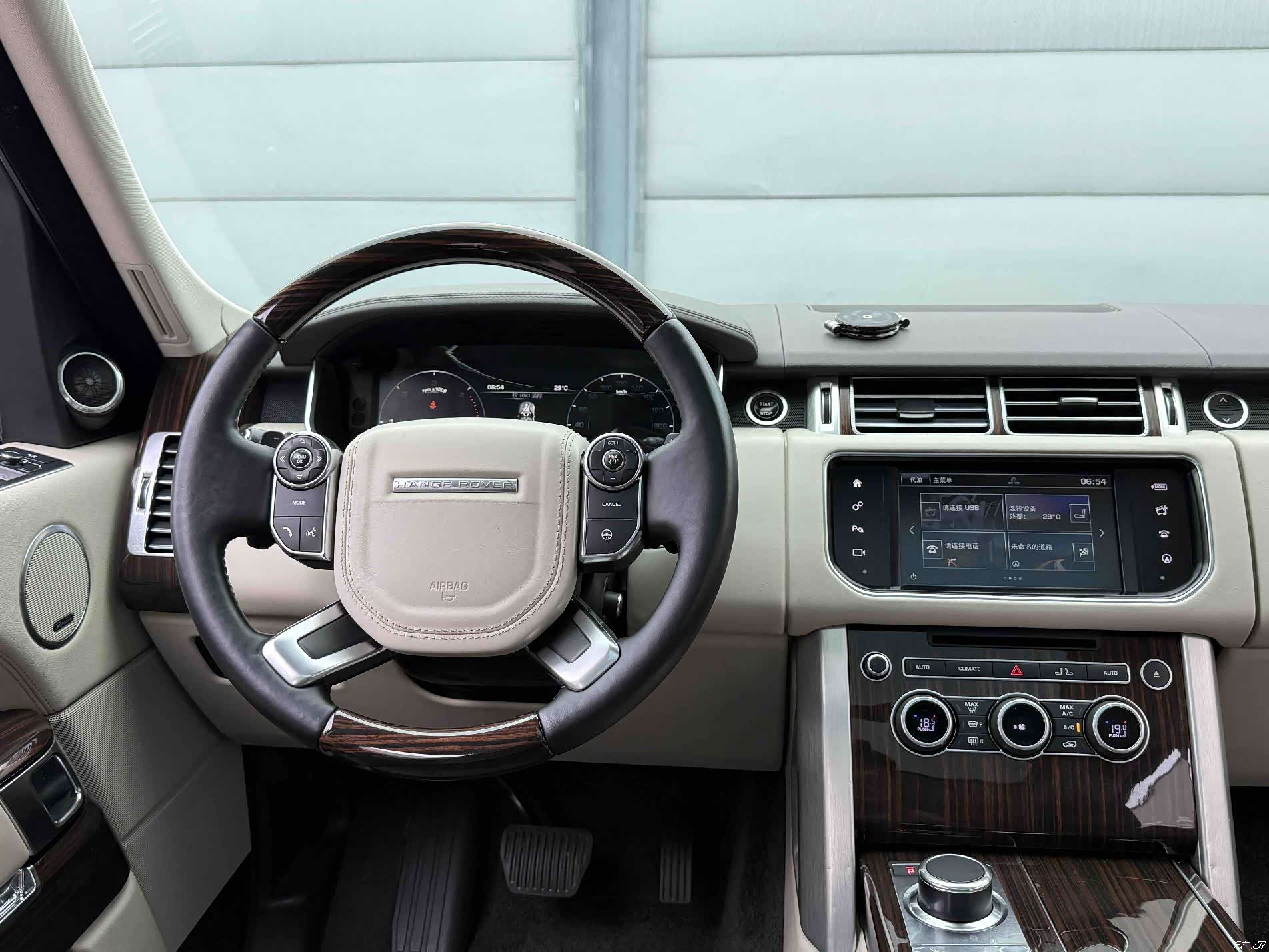 Land Rover Range Rover, 2016 9