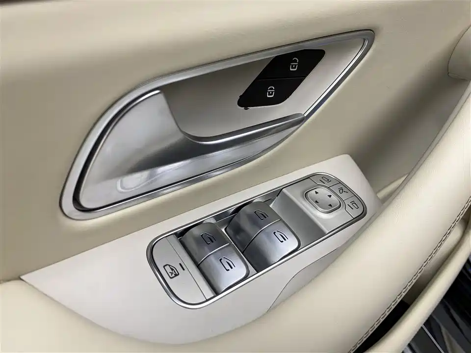 Mercedes-Benz GLS Mercedes-Benz GLS