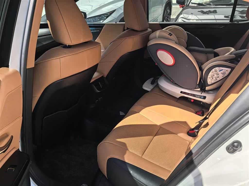 Lexus ES, 2020 6