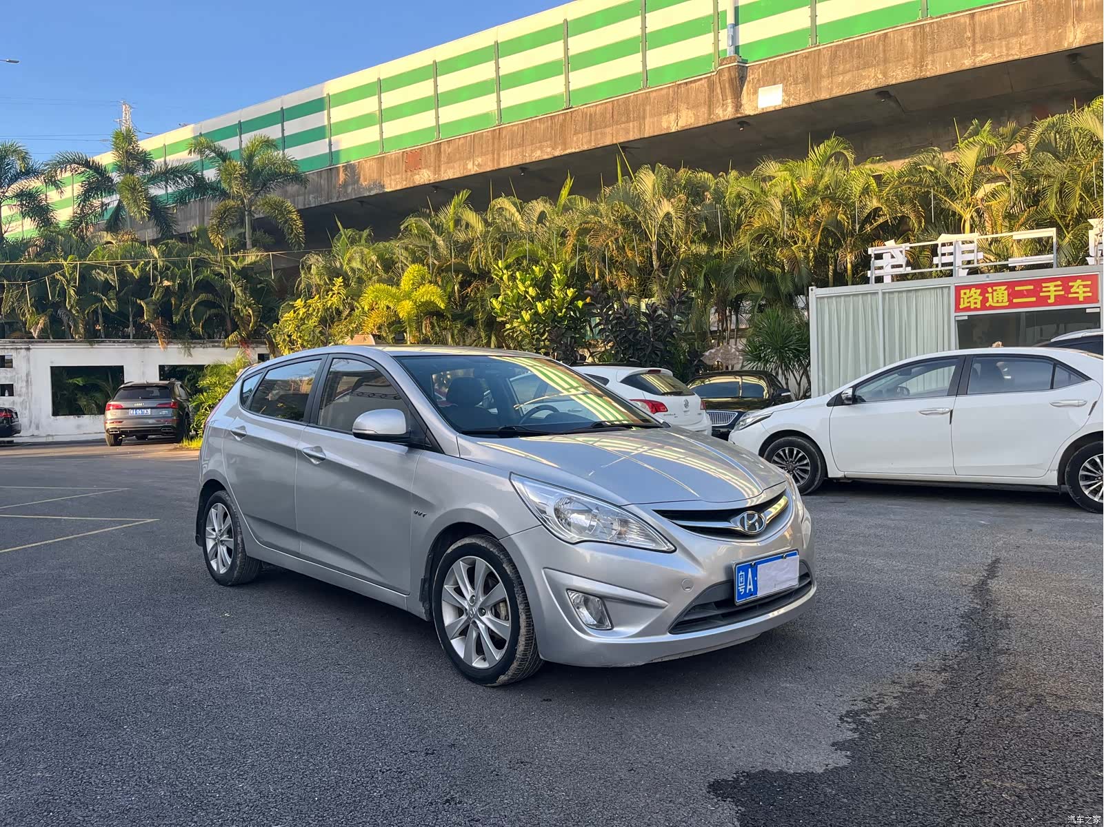Hyundai GLS, 2012 3
