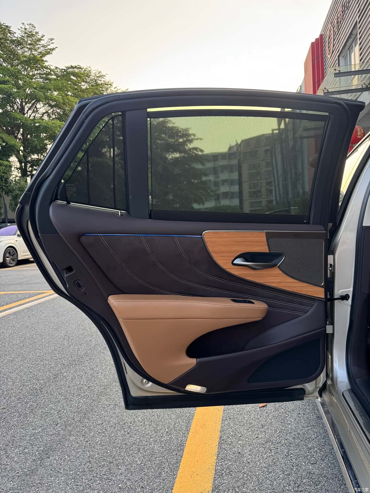 Lexus LS, 2019 11