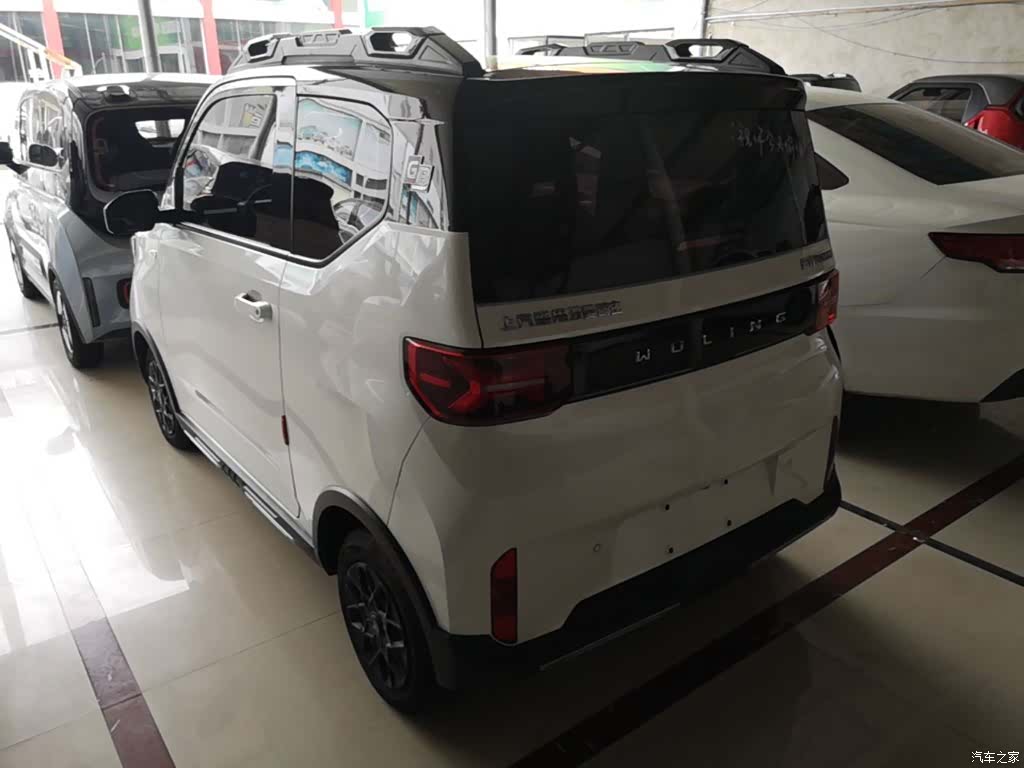 Wuling MINIEV, 2022 все фото