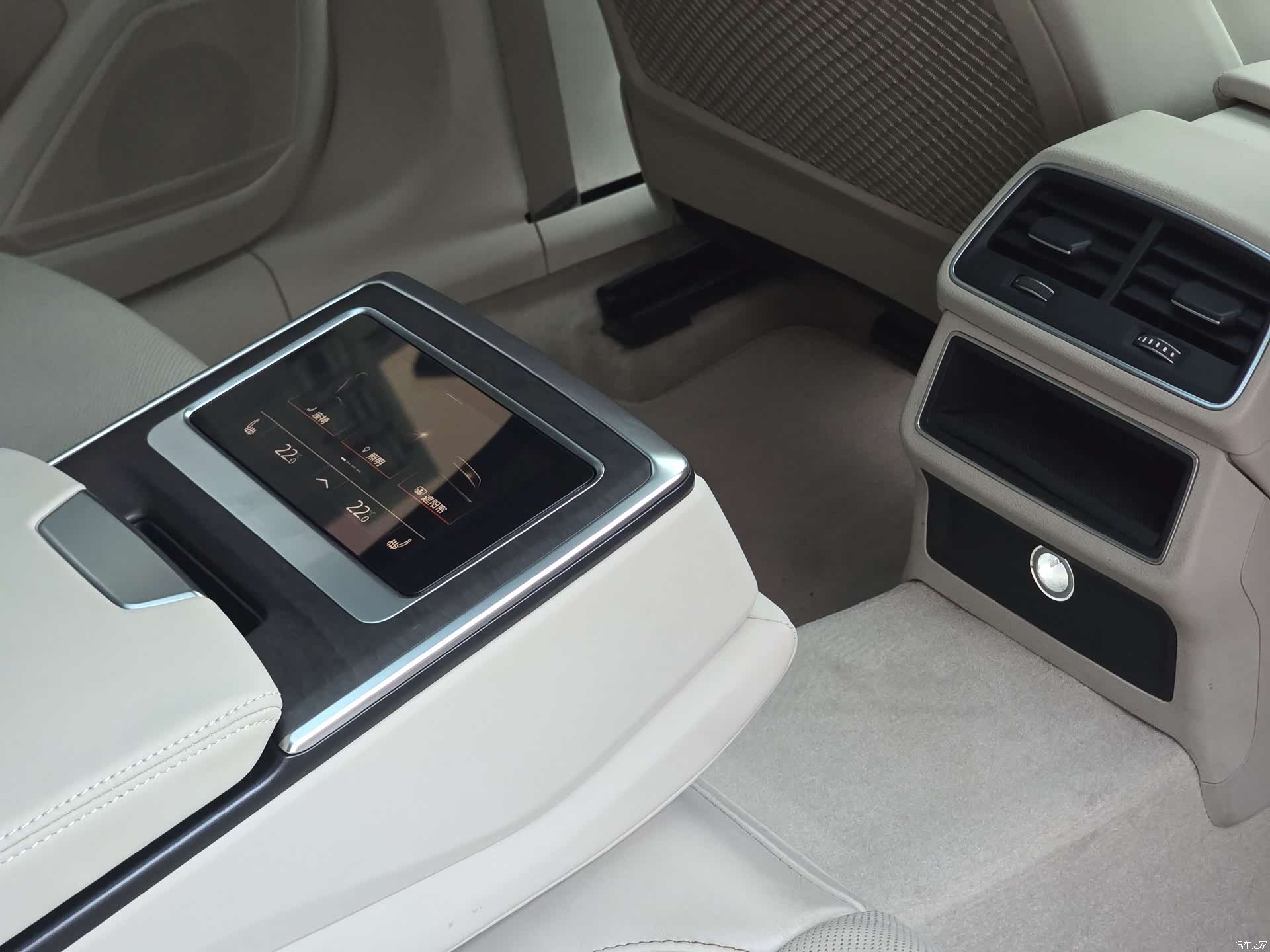 Audi A6L, 2022 12