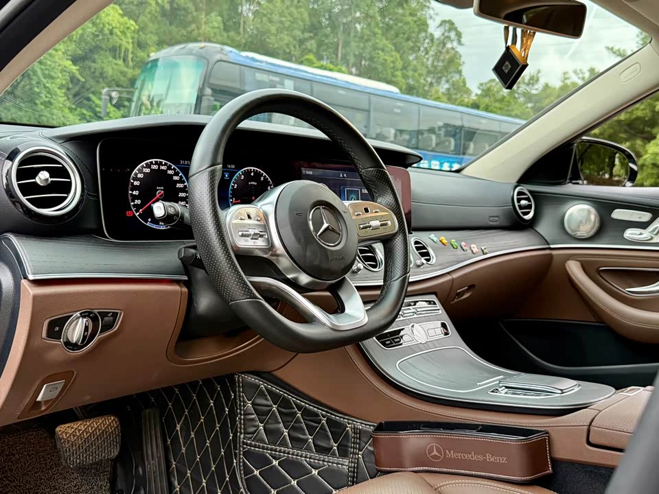 Mercedes-Benz E-class Mercedes-Benz E-class