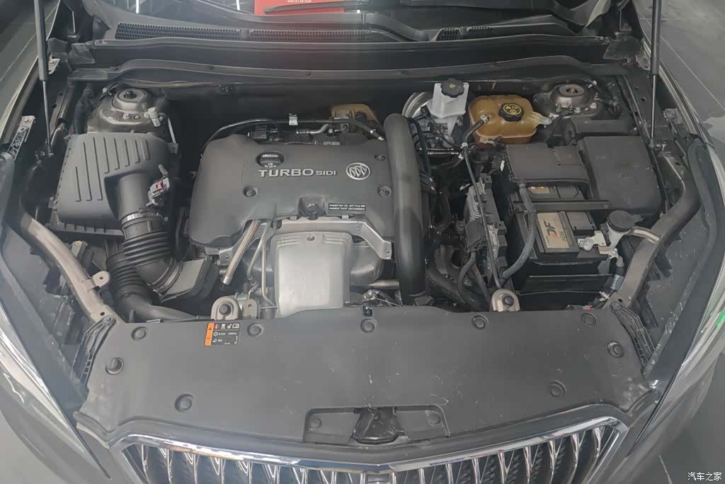 Buick Envision Plus, 2017 10