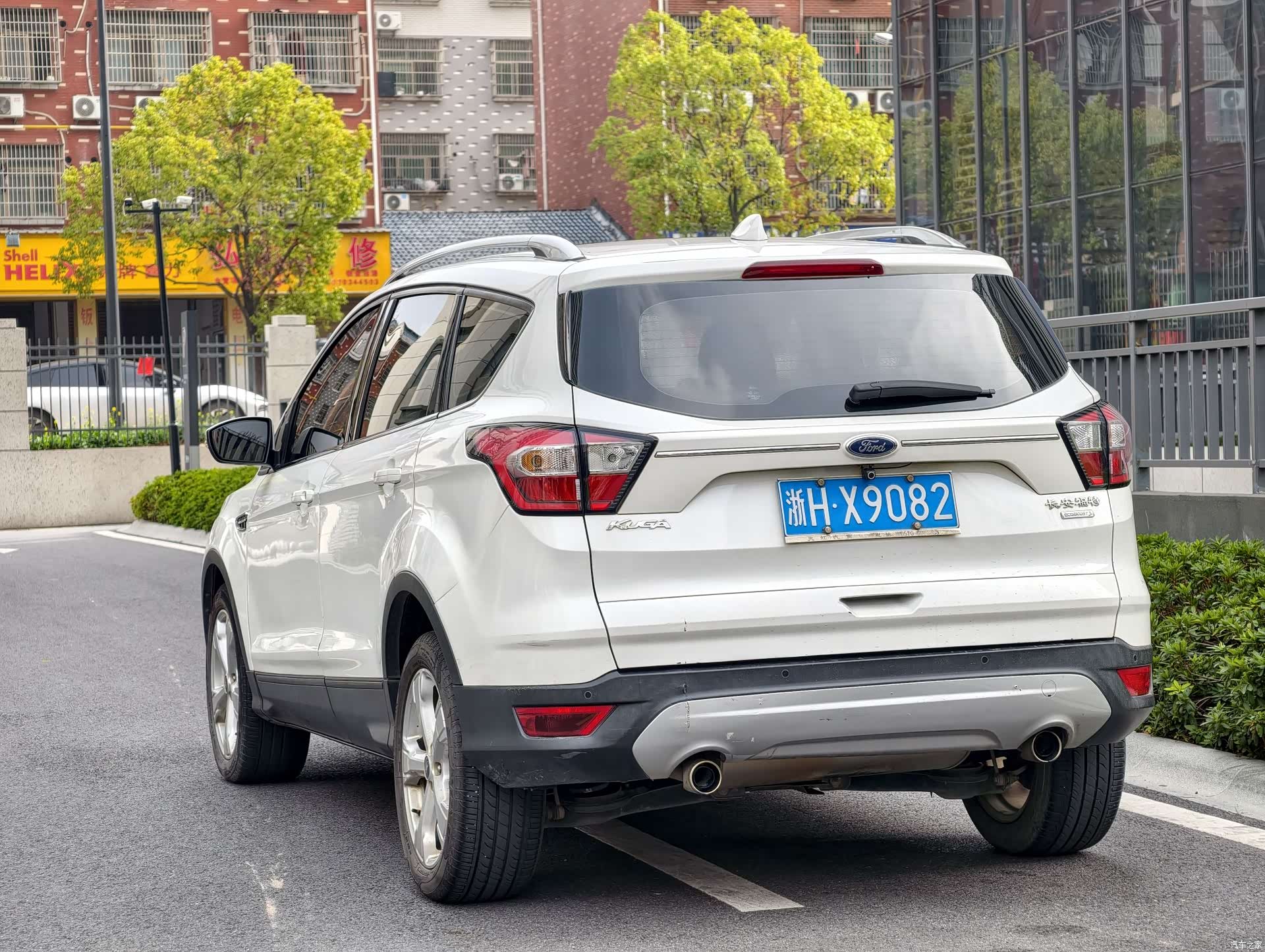 Ford Kuga, 2016 3