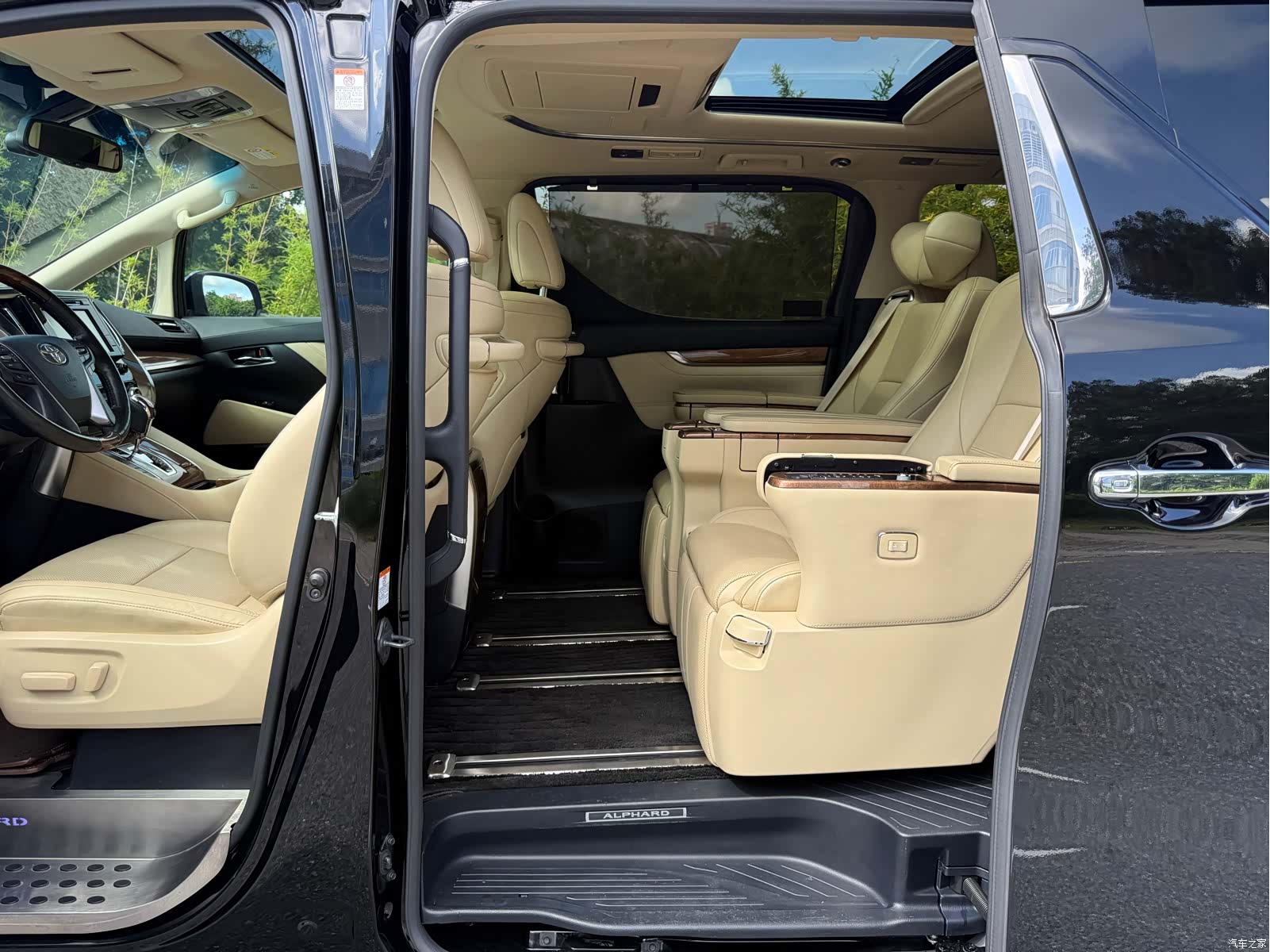 Toyota Alphard, 2017 12