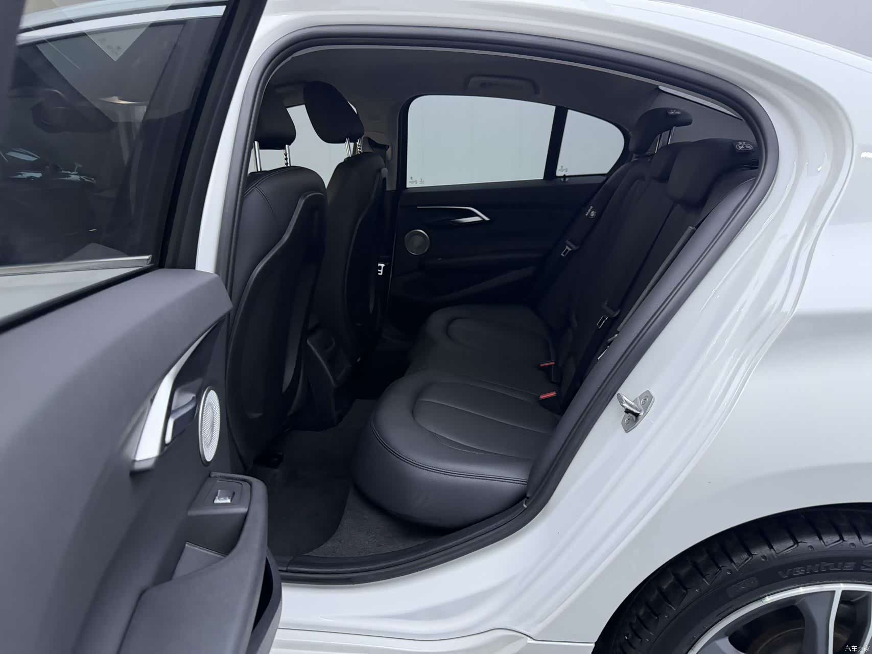 BMW 1 Series, 2022 9