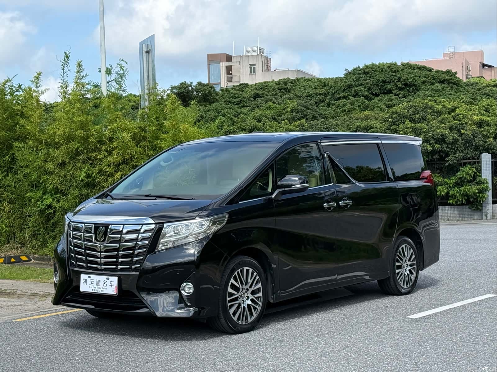 Toyota Alphard, 2017 2