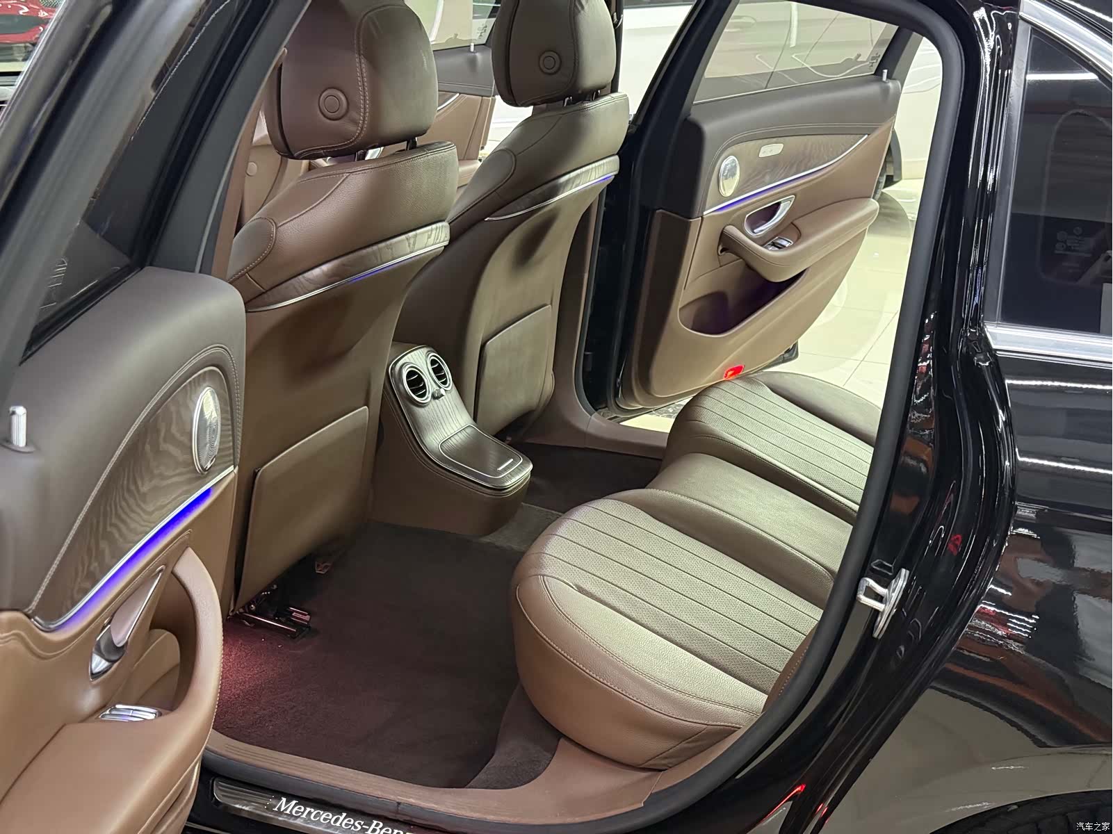 Mercedes-Benz E-Class, 2020 6