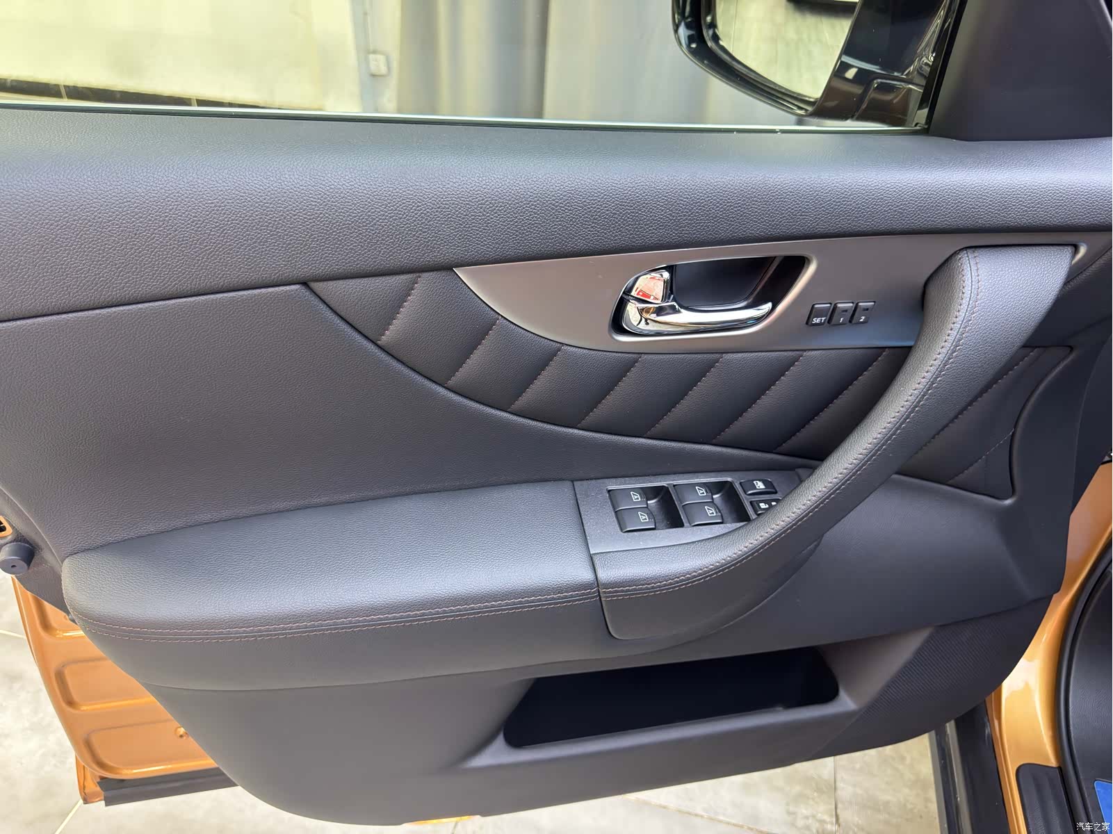 Infiniti FX37, 2013 17