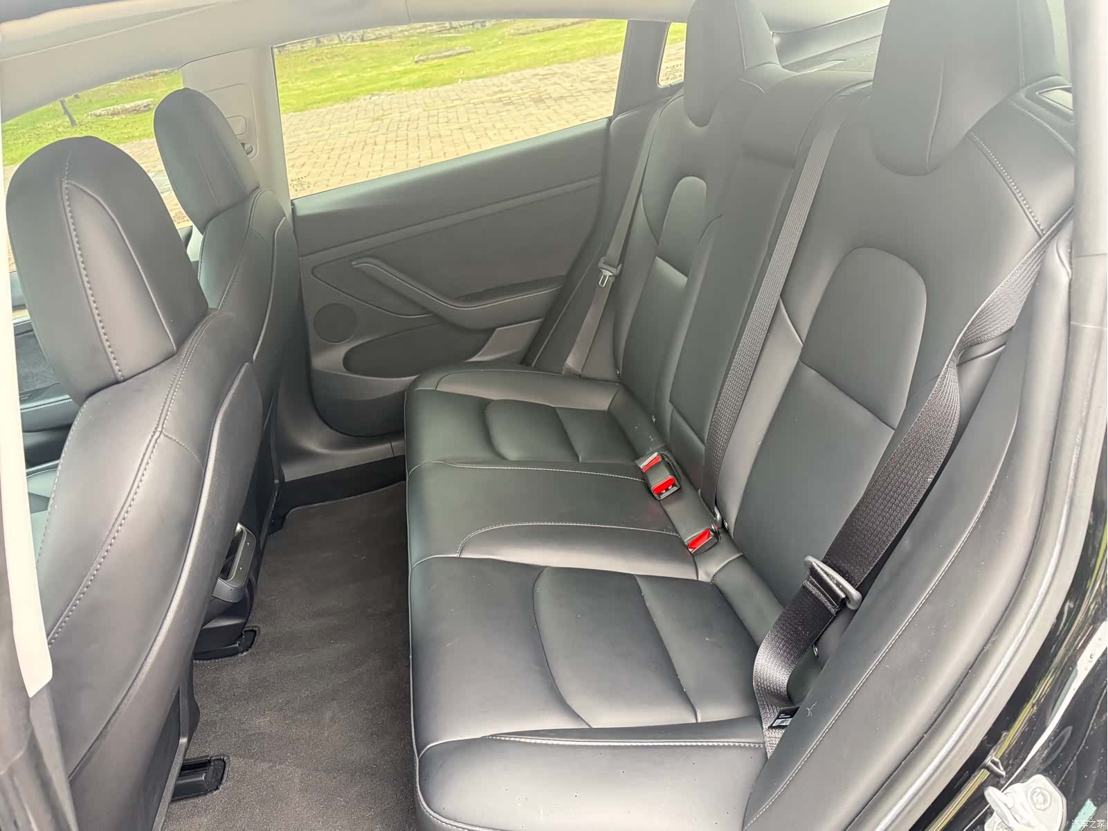 Tesla Model 3, 2023 17