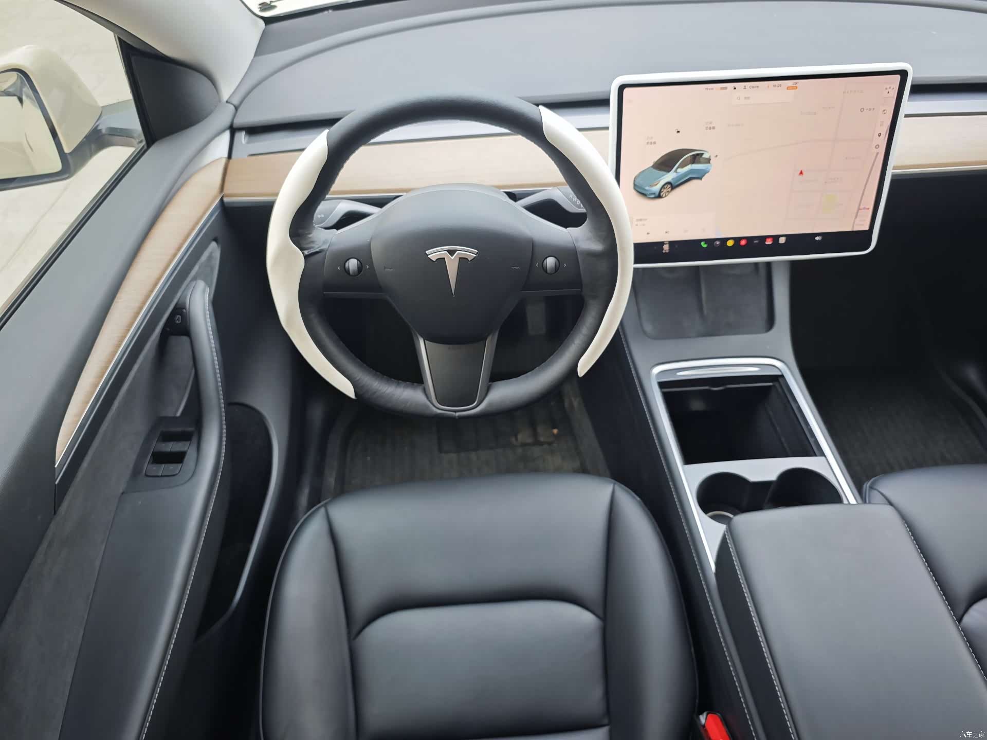 Tesla Model Y, 2021 4