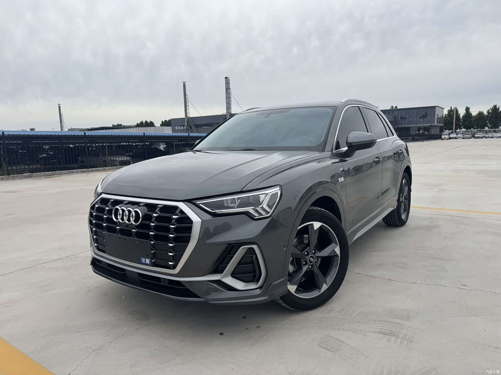 Audi Q3, 2023 1