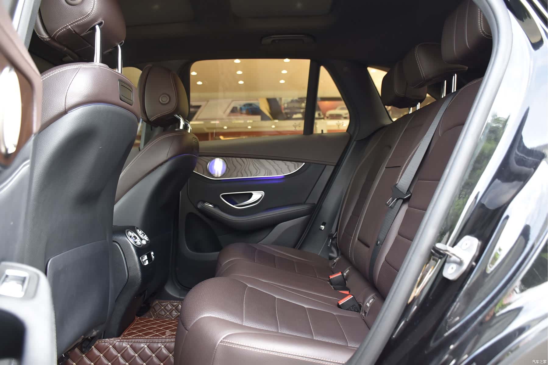 Mercedes-Benz GLC, 2018 11